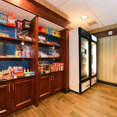 ハンプトン イン アンド スイーツ ソールズベリー フルーツランド Fruitland エクステリア 写真